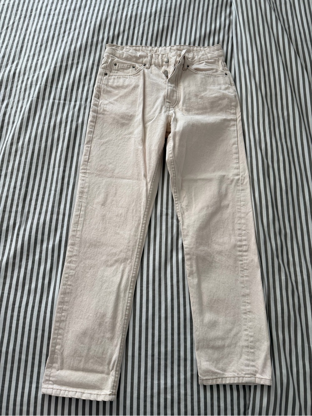 Zara Men's Straight Jeans in Off-White